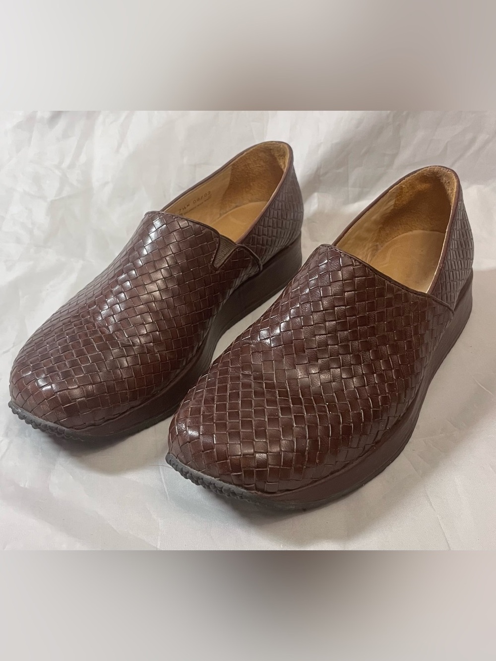 Clarks Women's Brown Woven Leather Shoes